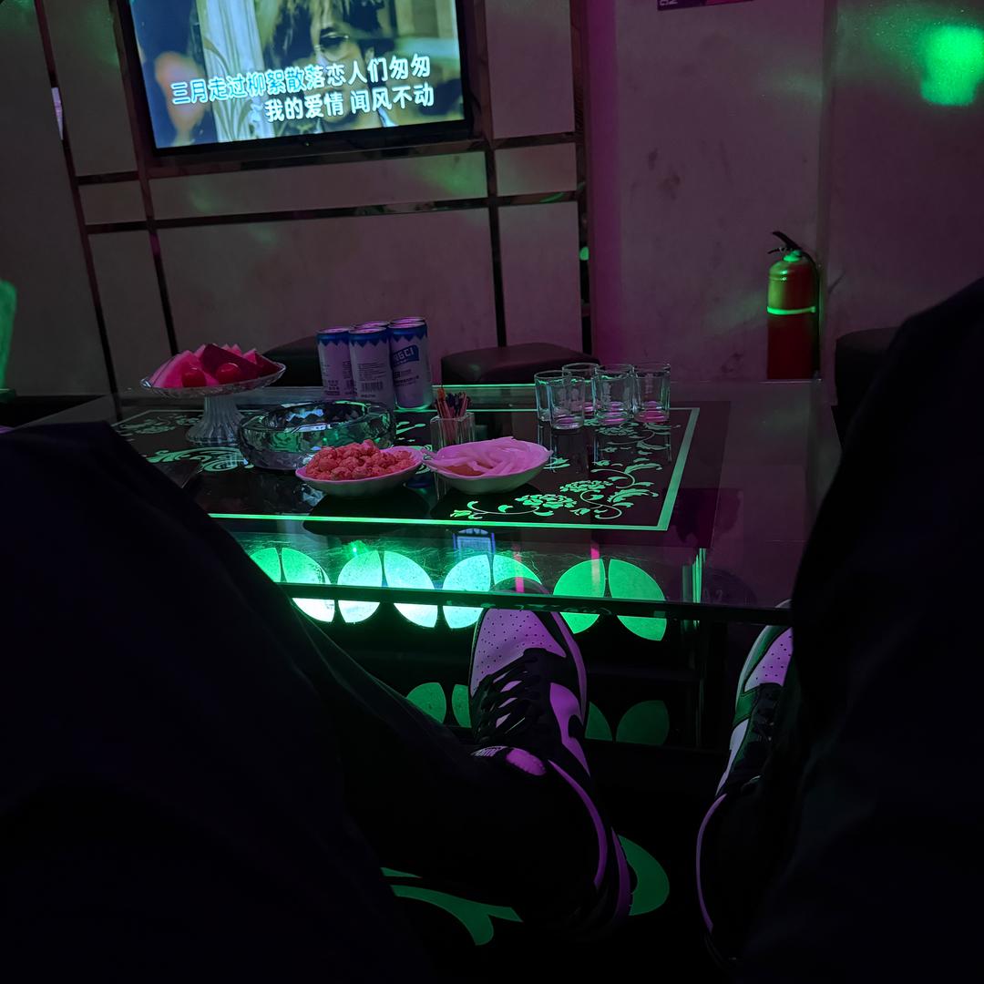 苝洛
