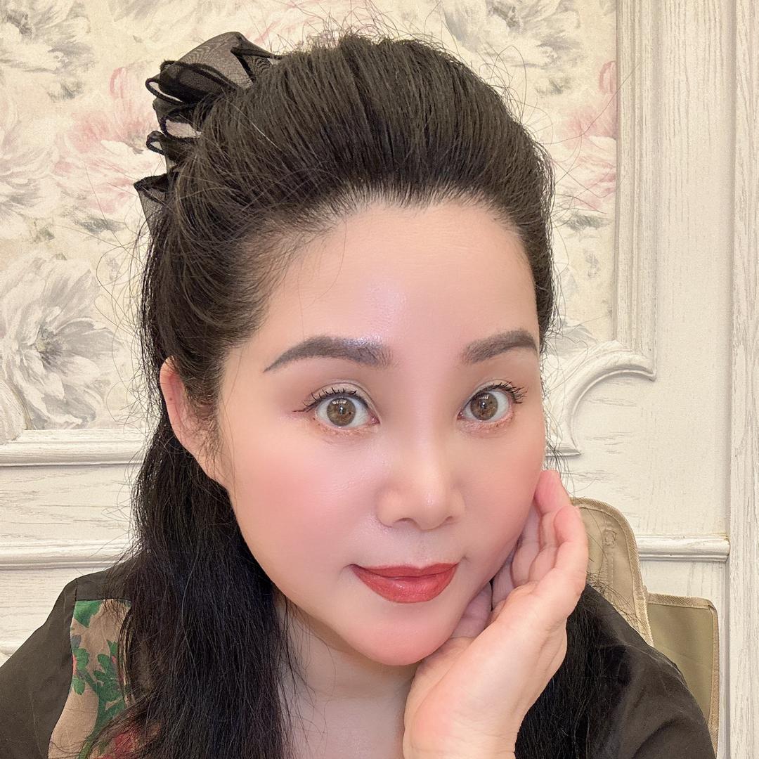 李美美今天又美了