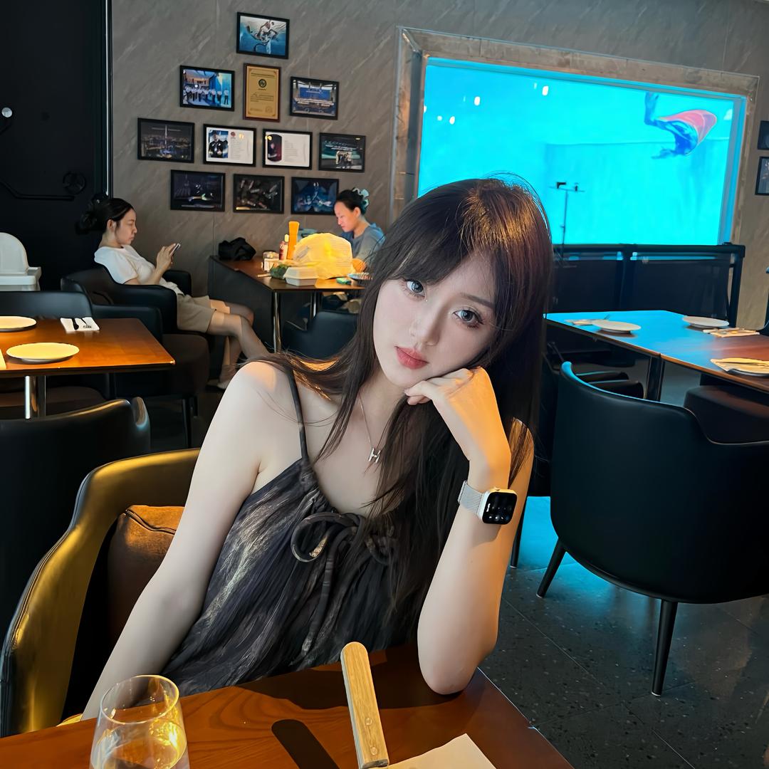 小林杏奈