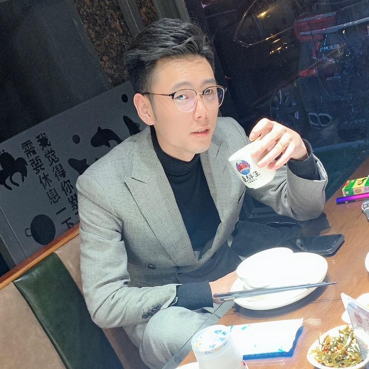 光谷豪宅佬徐"