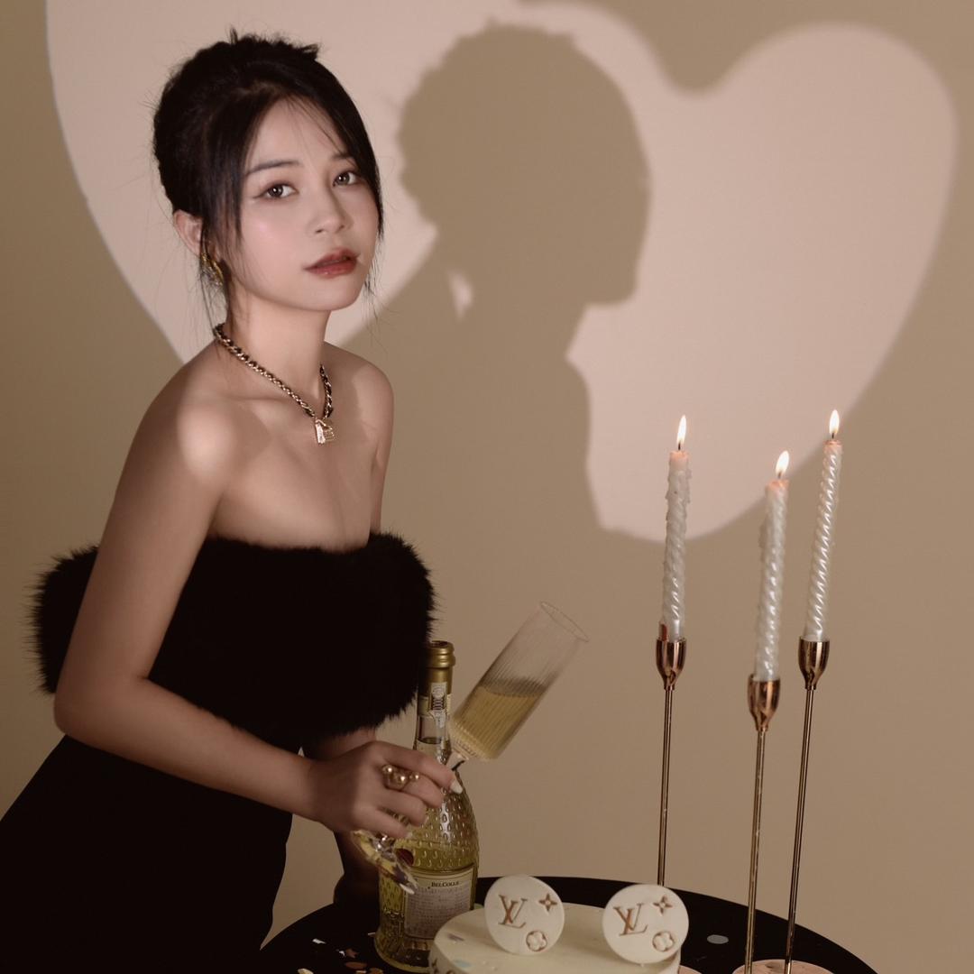 梁伽蔚 名媛阁-头疗-产后