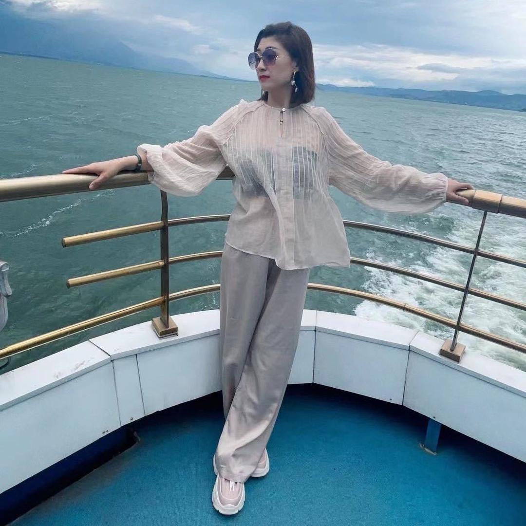 𝓤𝓷𝓻𝓮𝓺𝓾𝓲𝓽𝓮𝓭