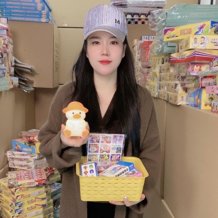 悦悦乐玩具工厂店