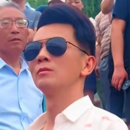 三哥哥爱唱歌@抖音