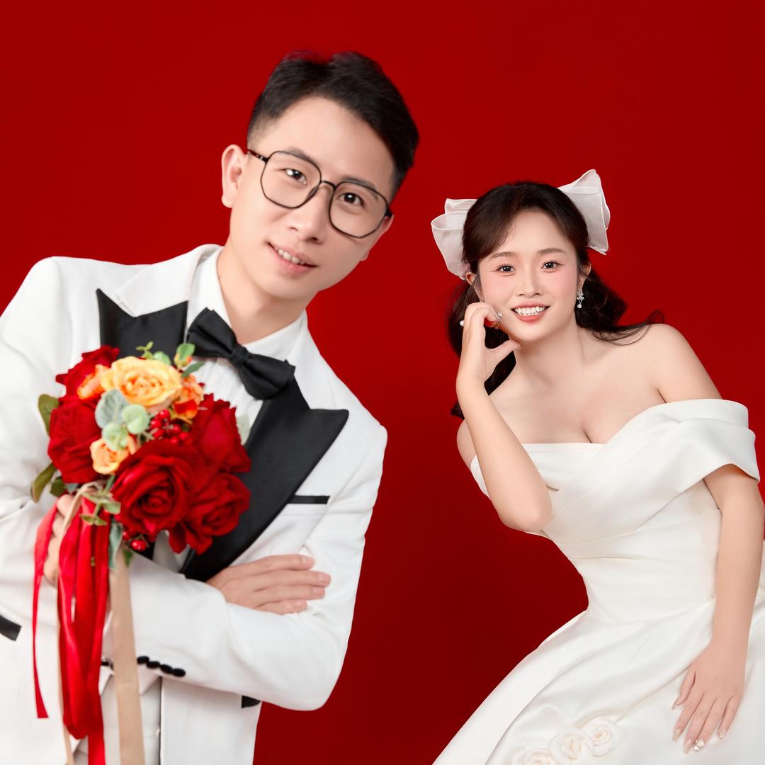 劉小花.