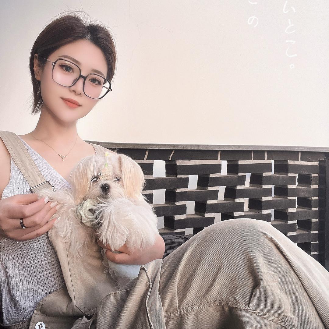 李.李
