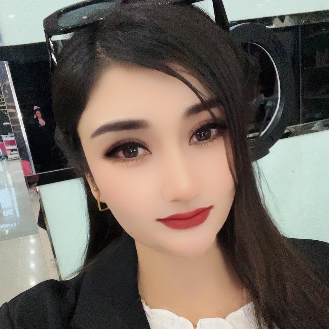 🦅迪丽努尔(高级化妆师)🦅