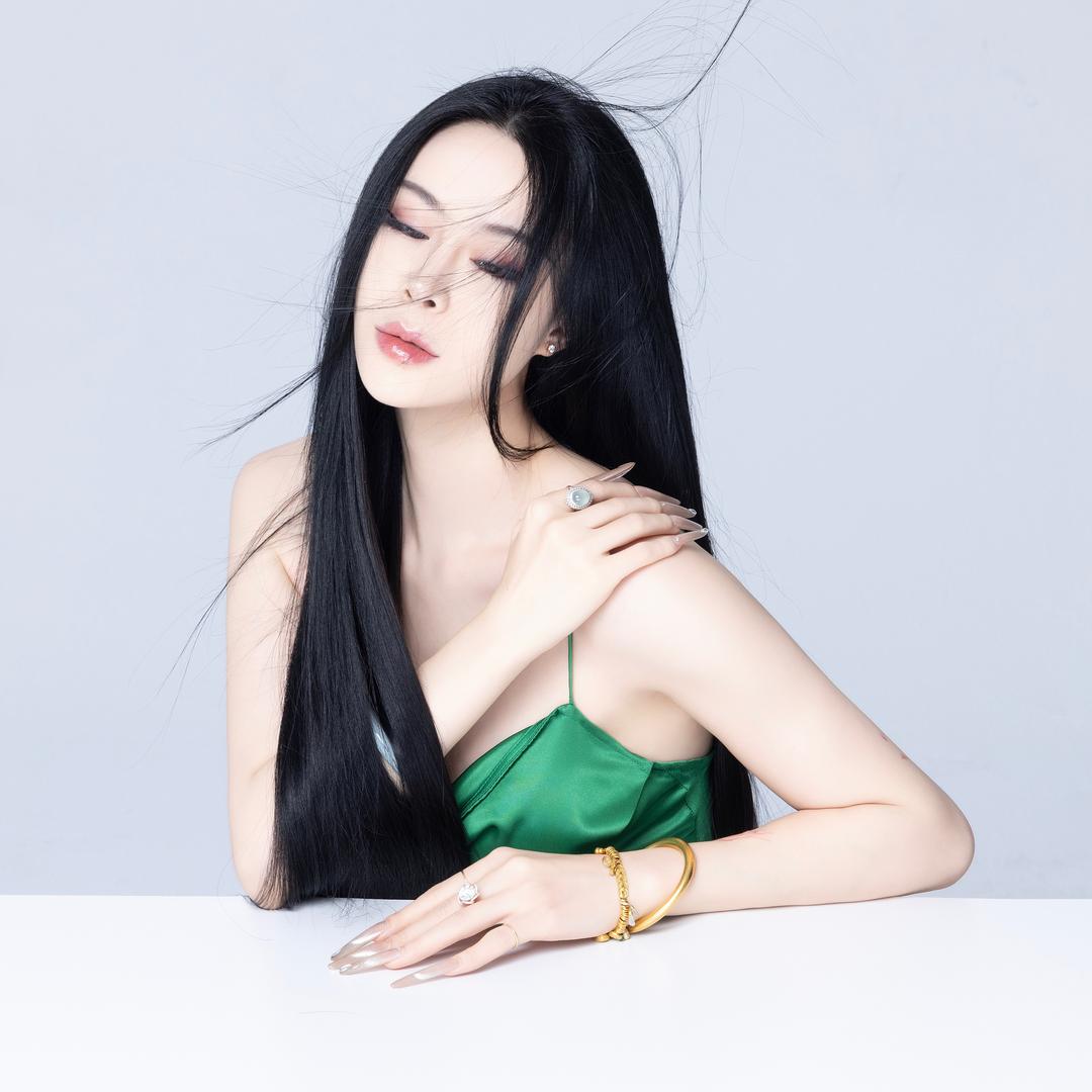 Andrea-倾城