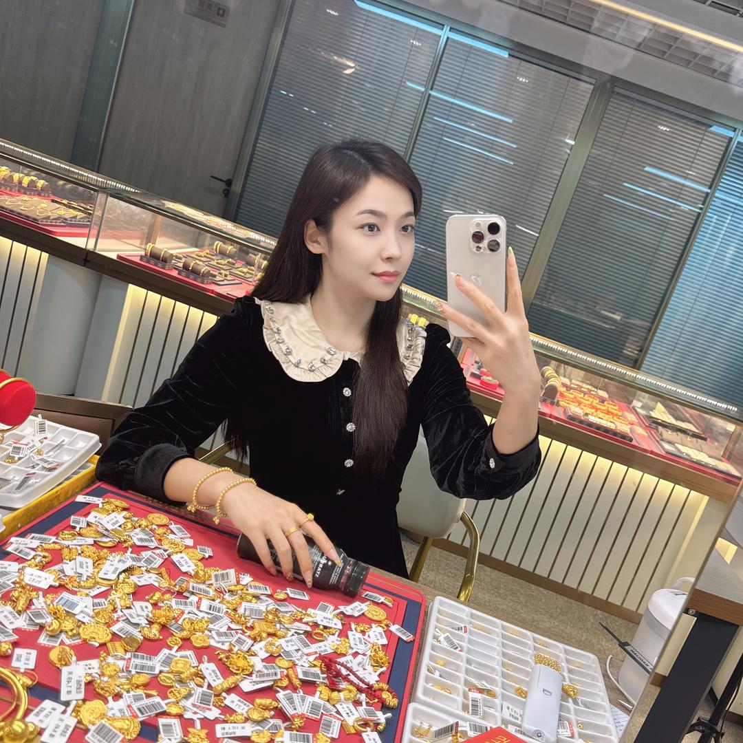 爱一珠宝水贝黄金批发