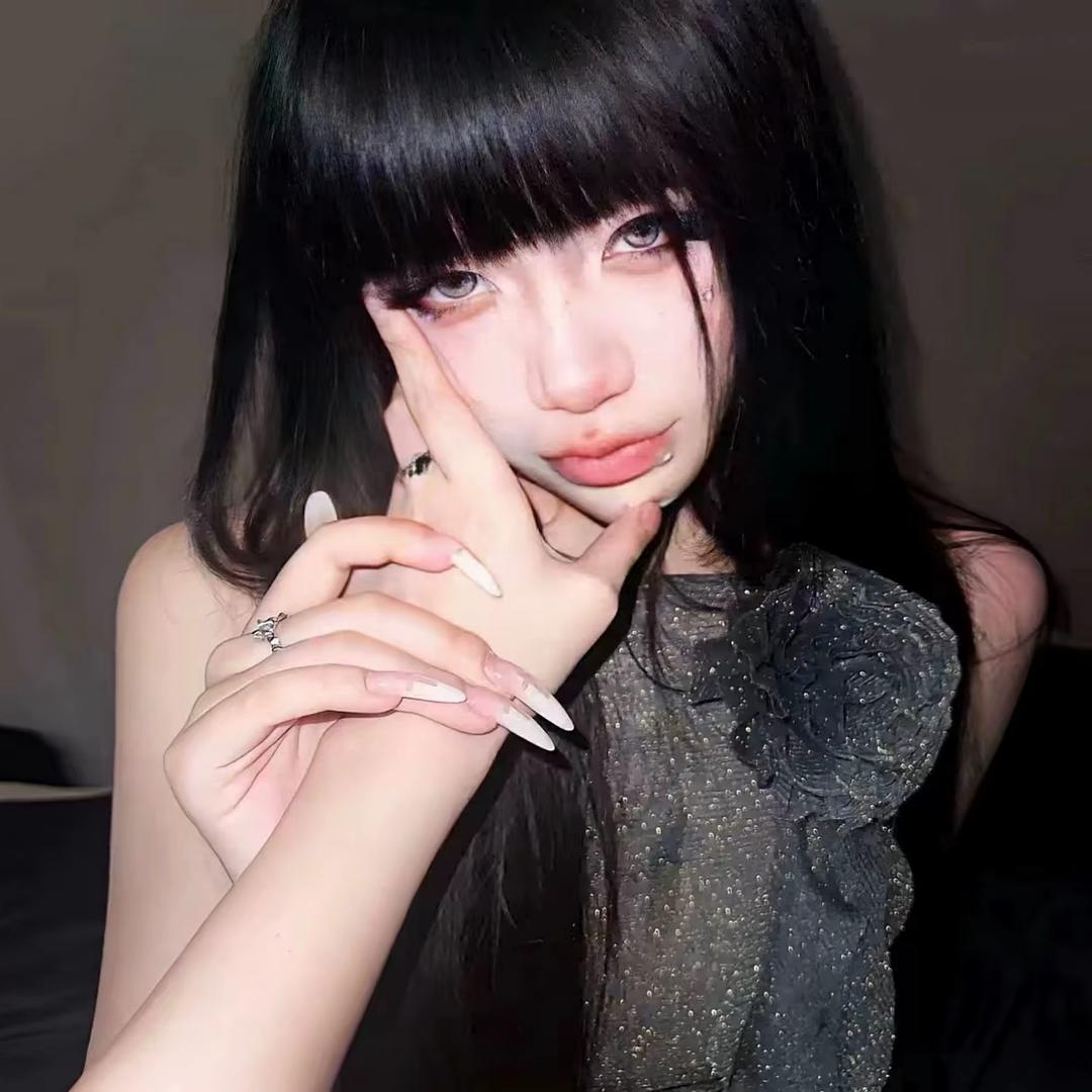 郁泪