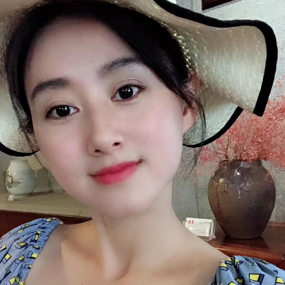 菩素堂里的素素