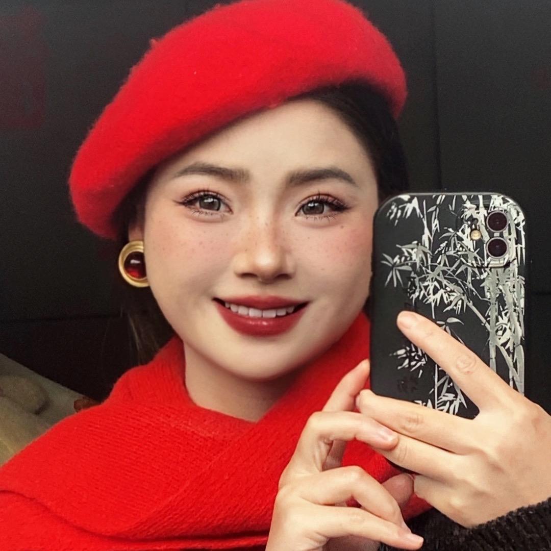 偏爱巷子里的猫