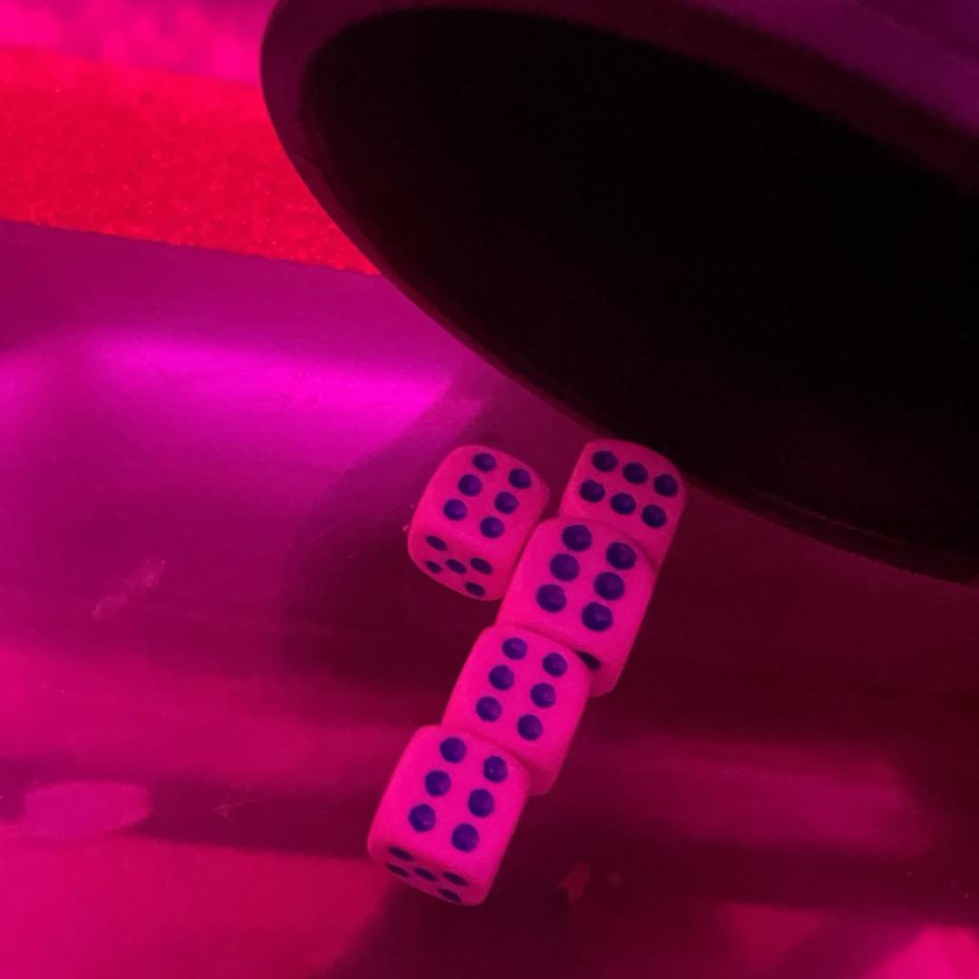 武汉商k.（明灯）