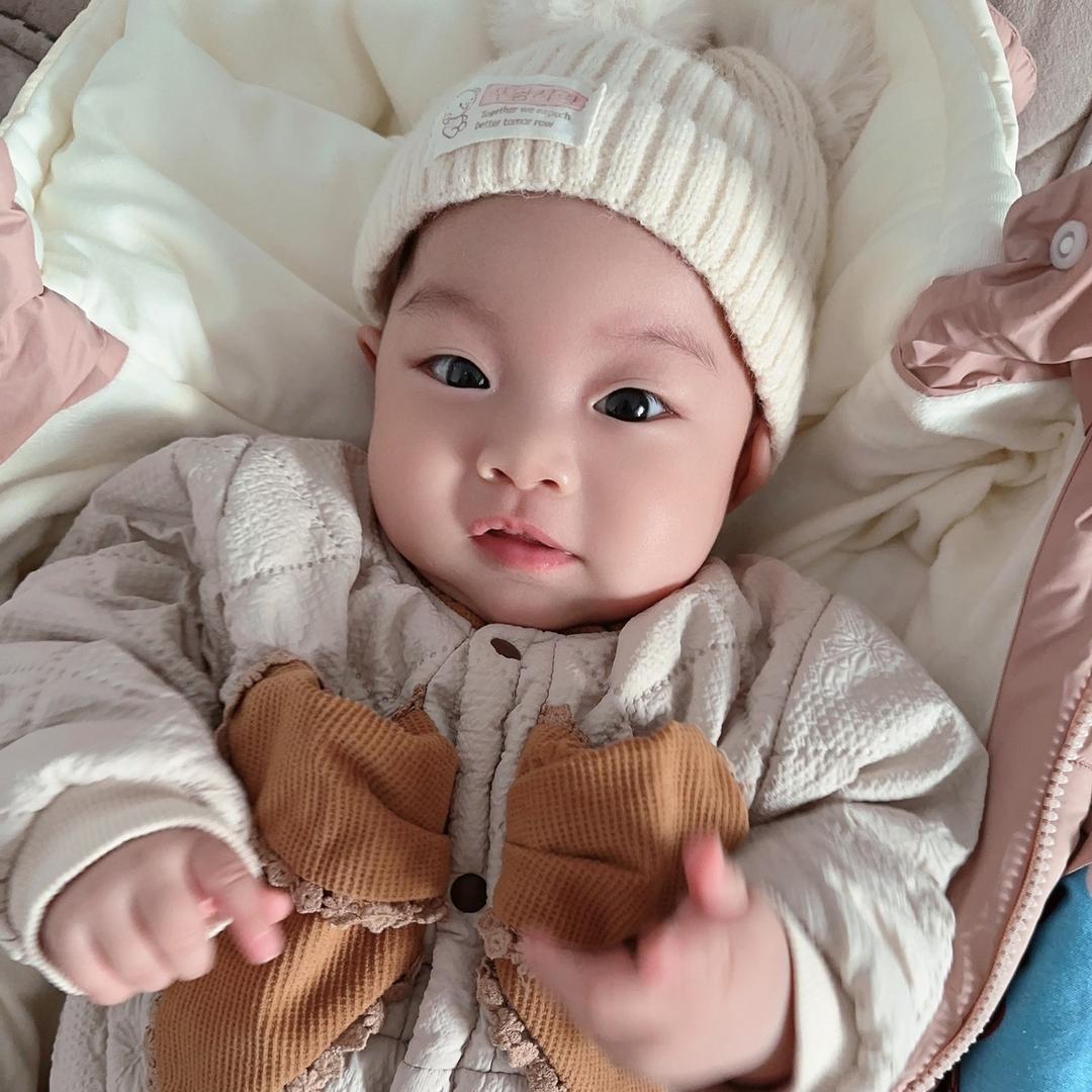 涵涵麻麻(哺乳期)