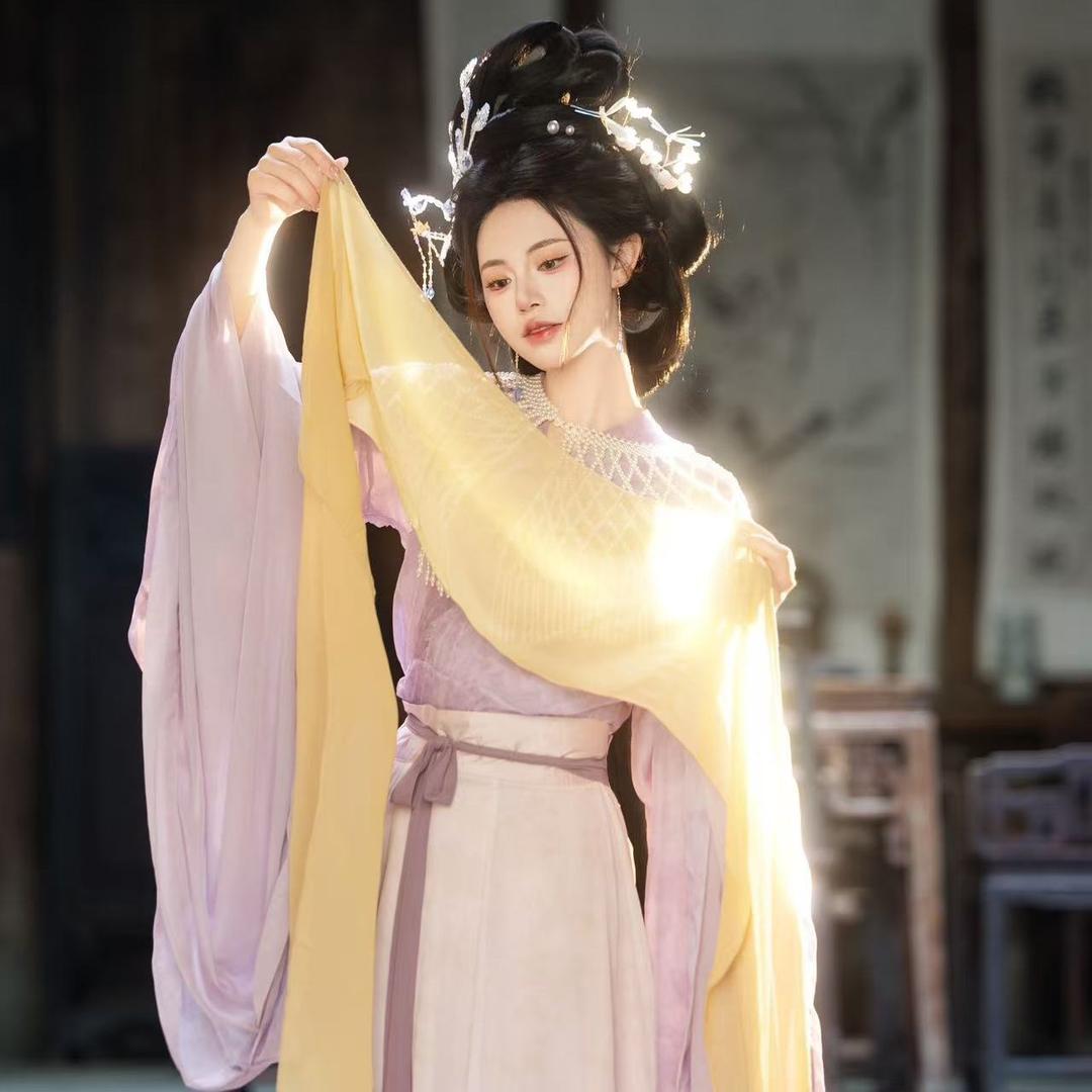 爱化妆的泡泡～