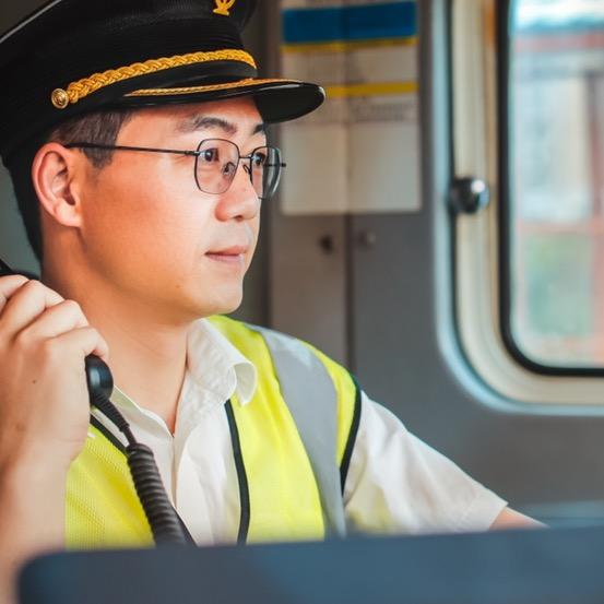 苗歌🎙️在路上