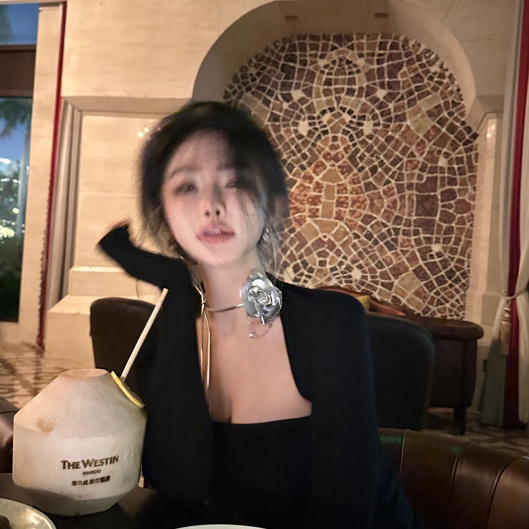 小新卖蜡笔