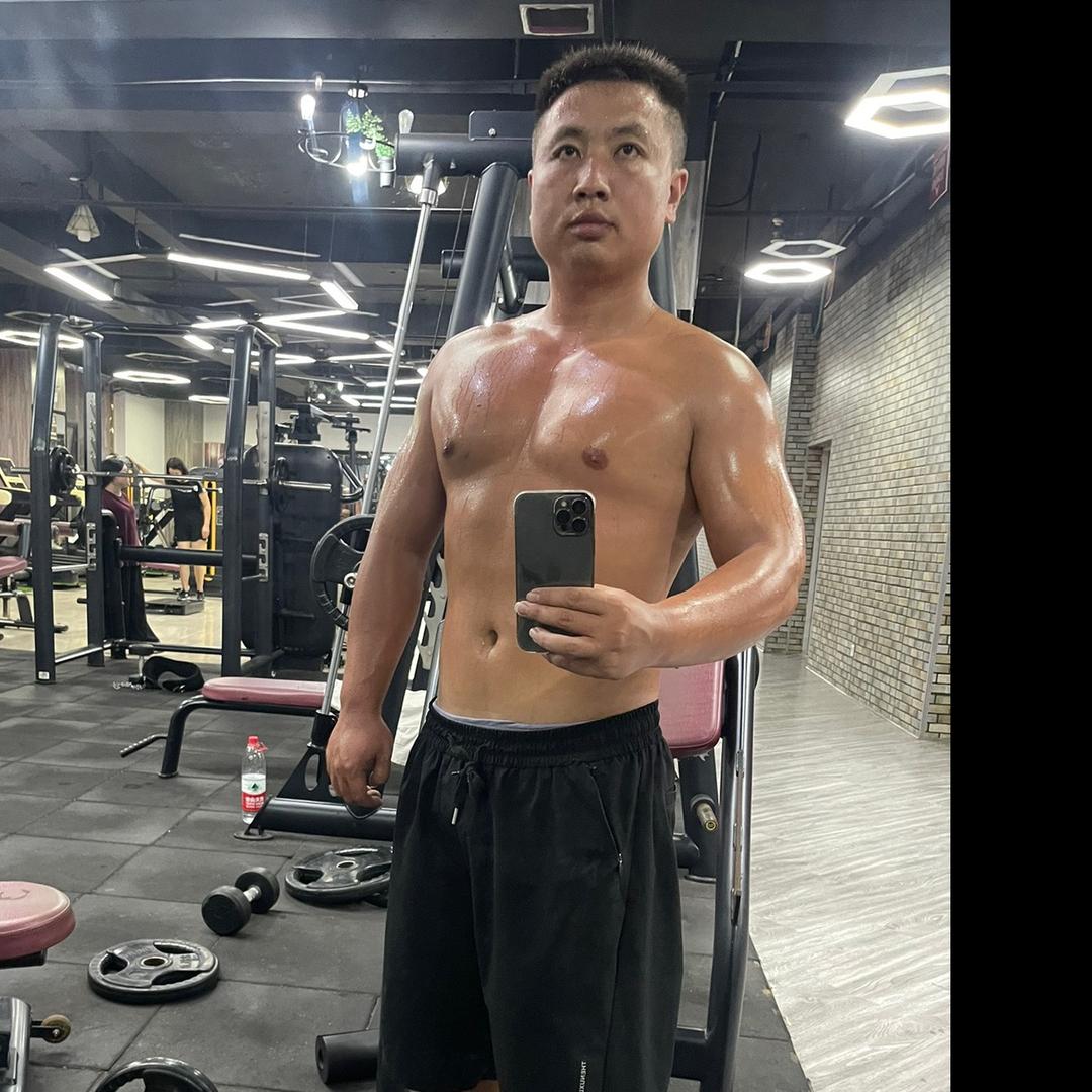 小乔挖机租赁