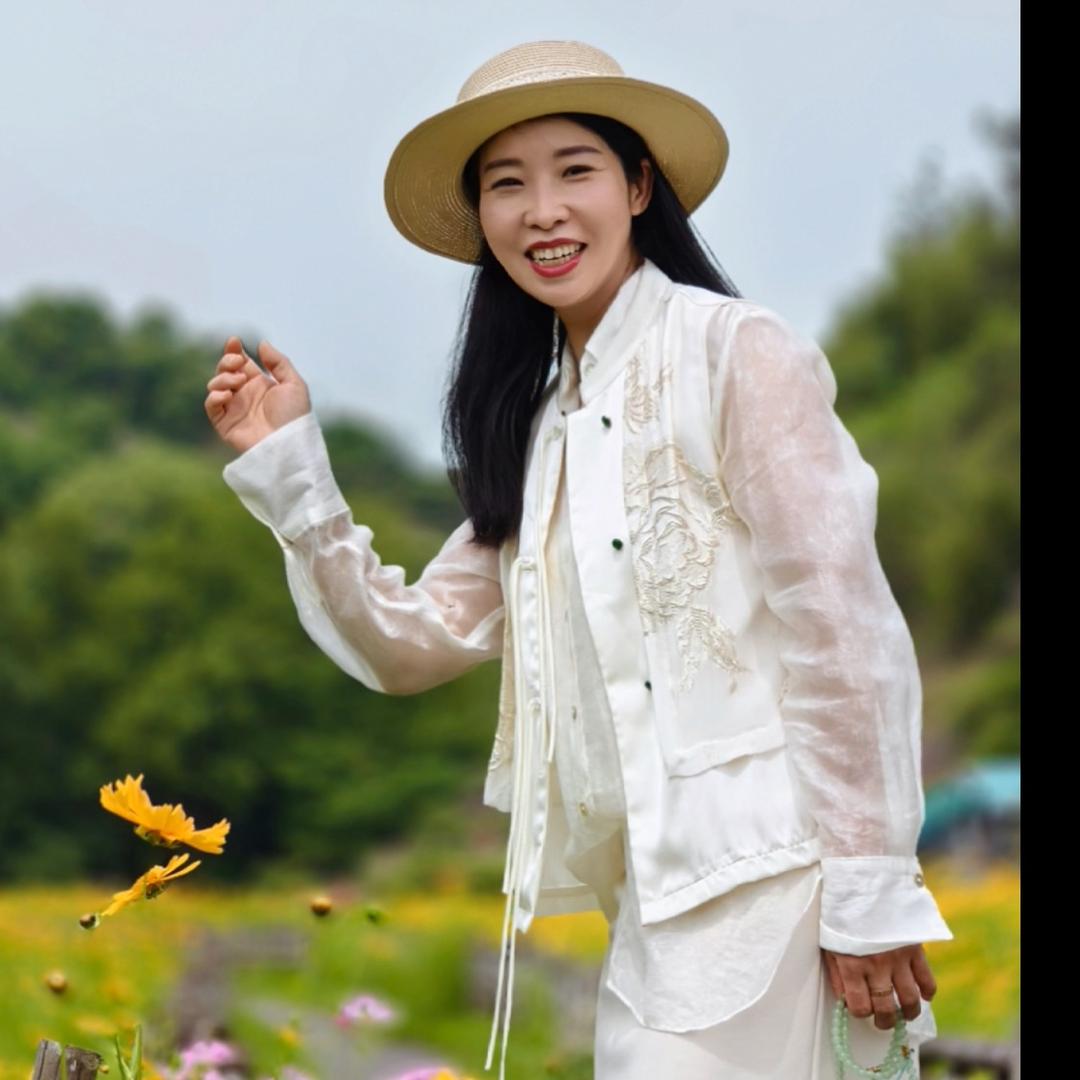 鲍伟芬