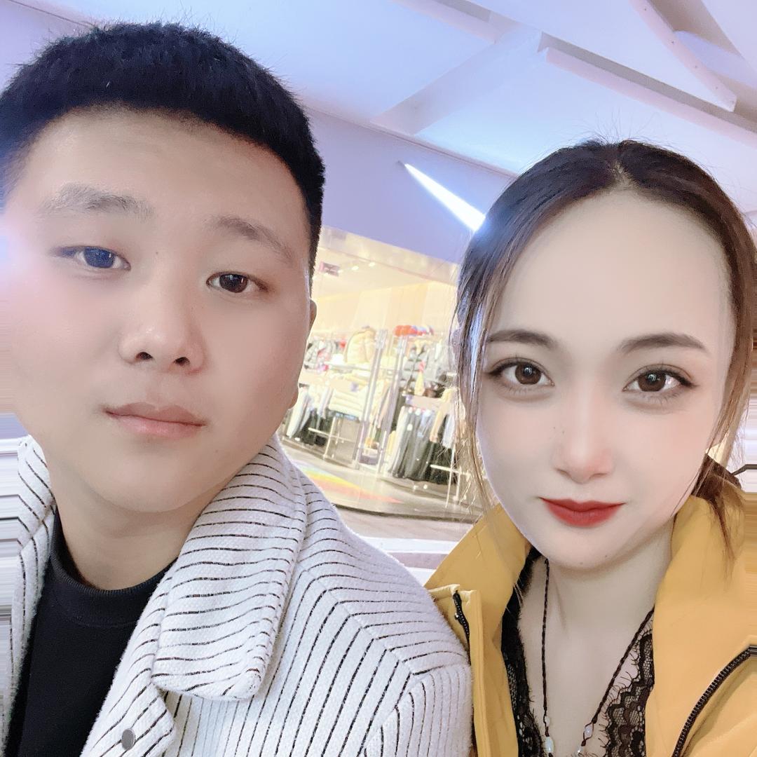 亚雯夫妇