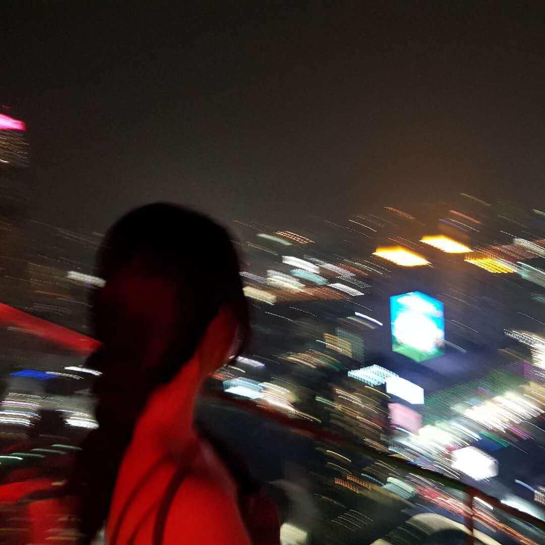 隔壁老白🌙
