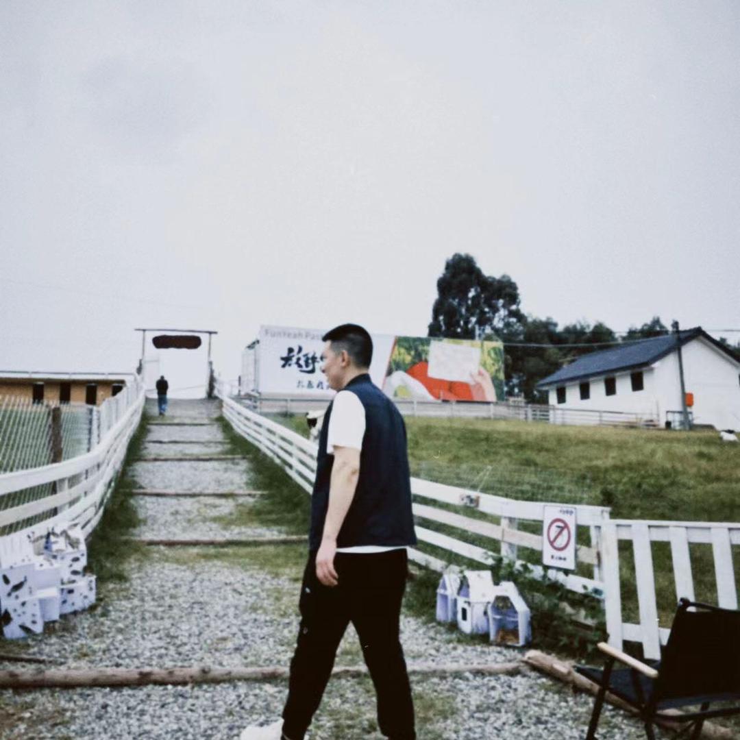 陈平酒家青🐉湾农家乐