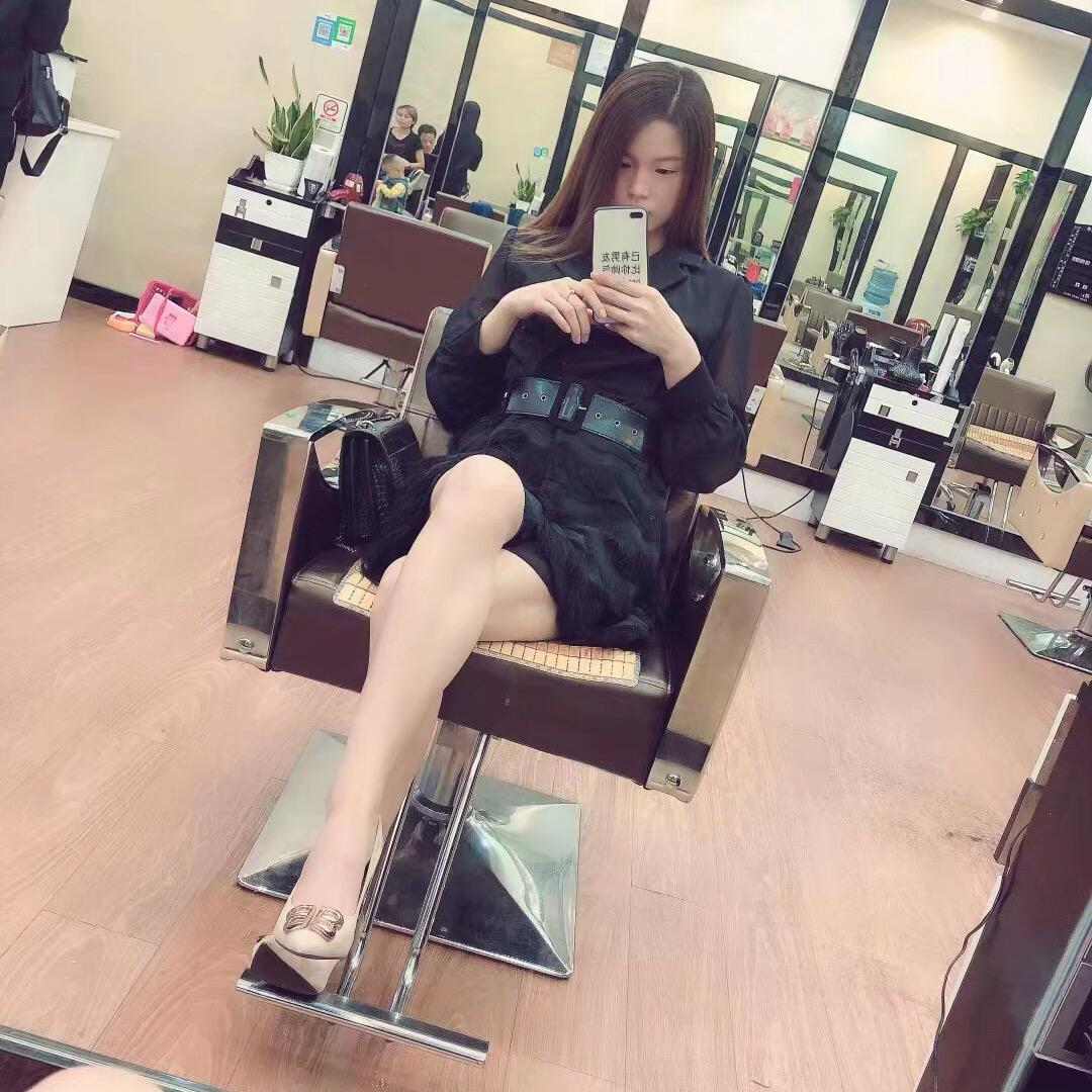 是婷婷吖~