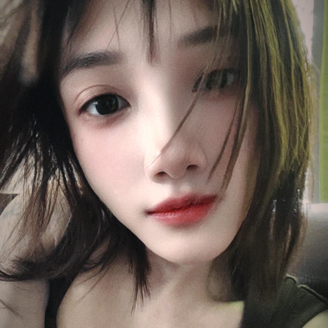 -少女感的已婚妇女.