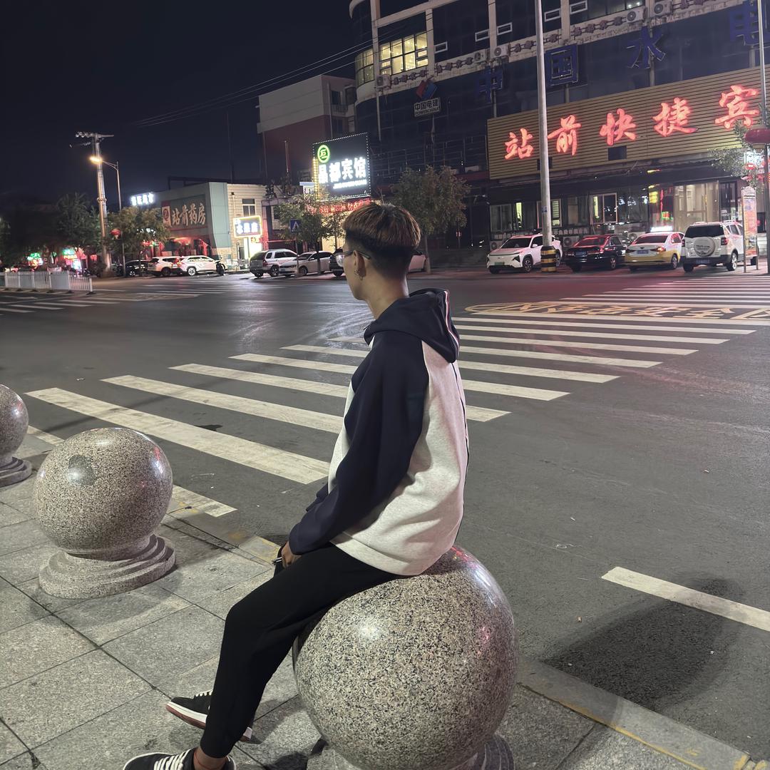 xiao何