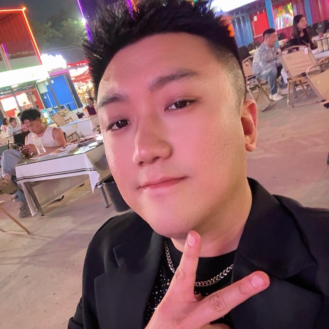 华鹏🎙️
