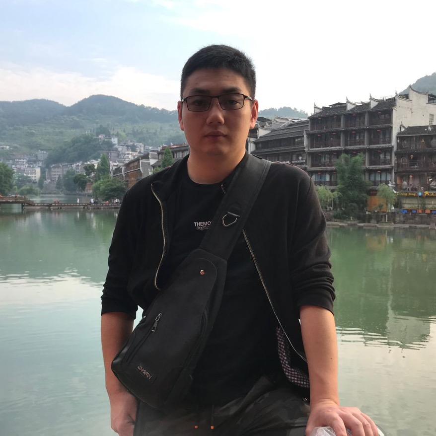 艾迪森欧阳