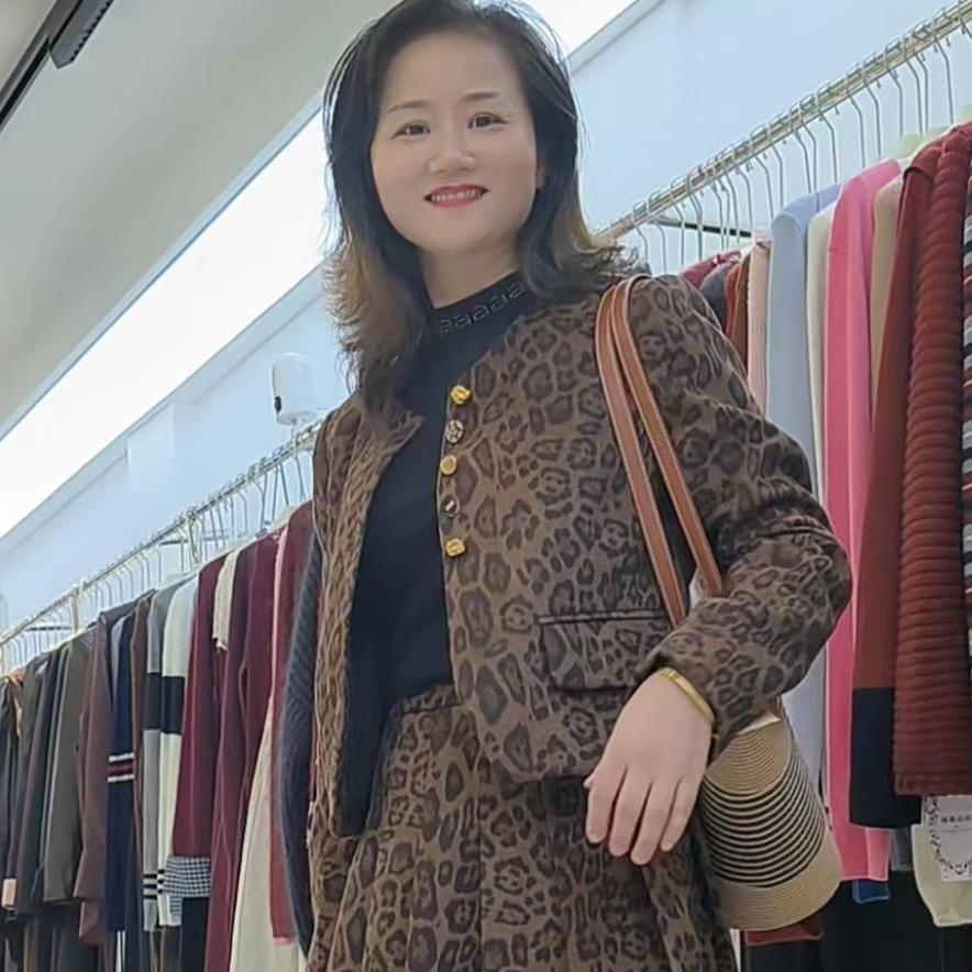 小万时装店官方号