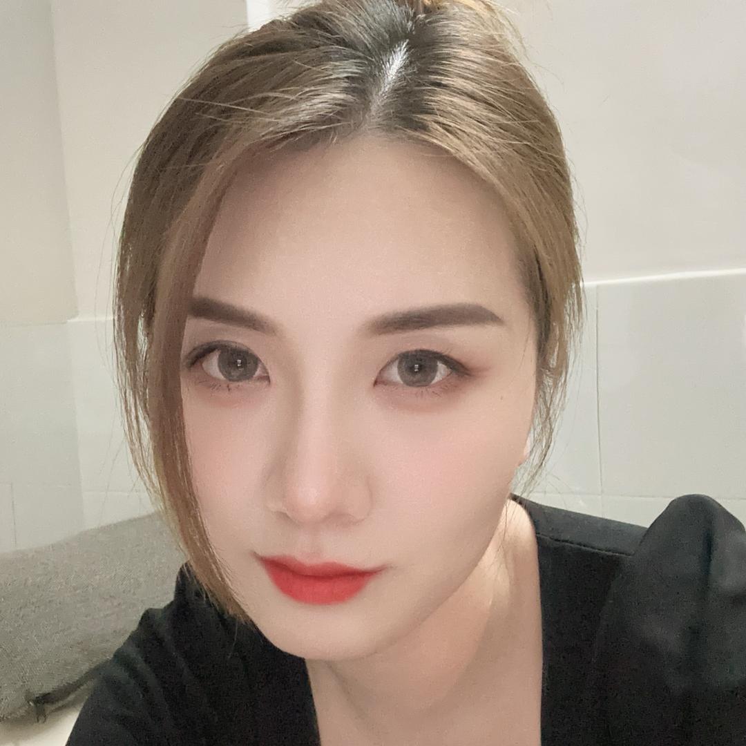 Helen燕燕
