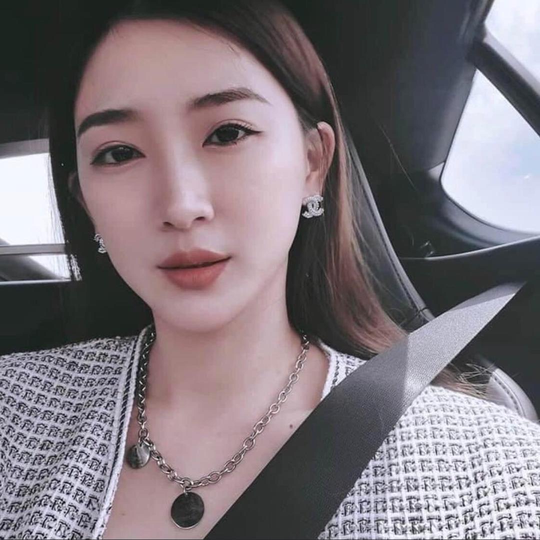 甄百汇
