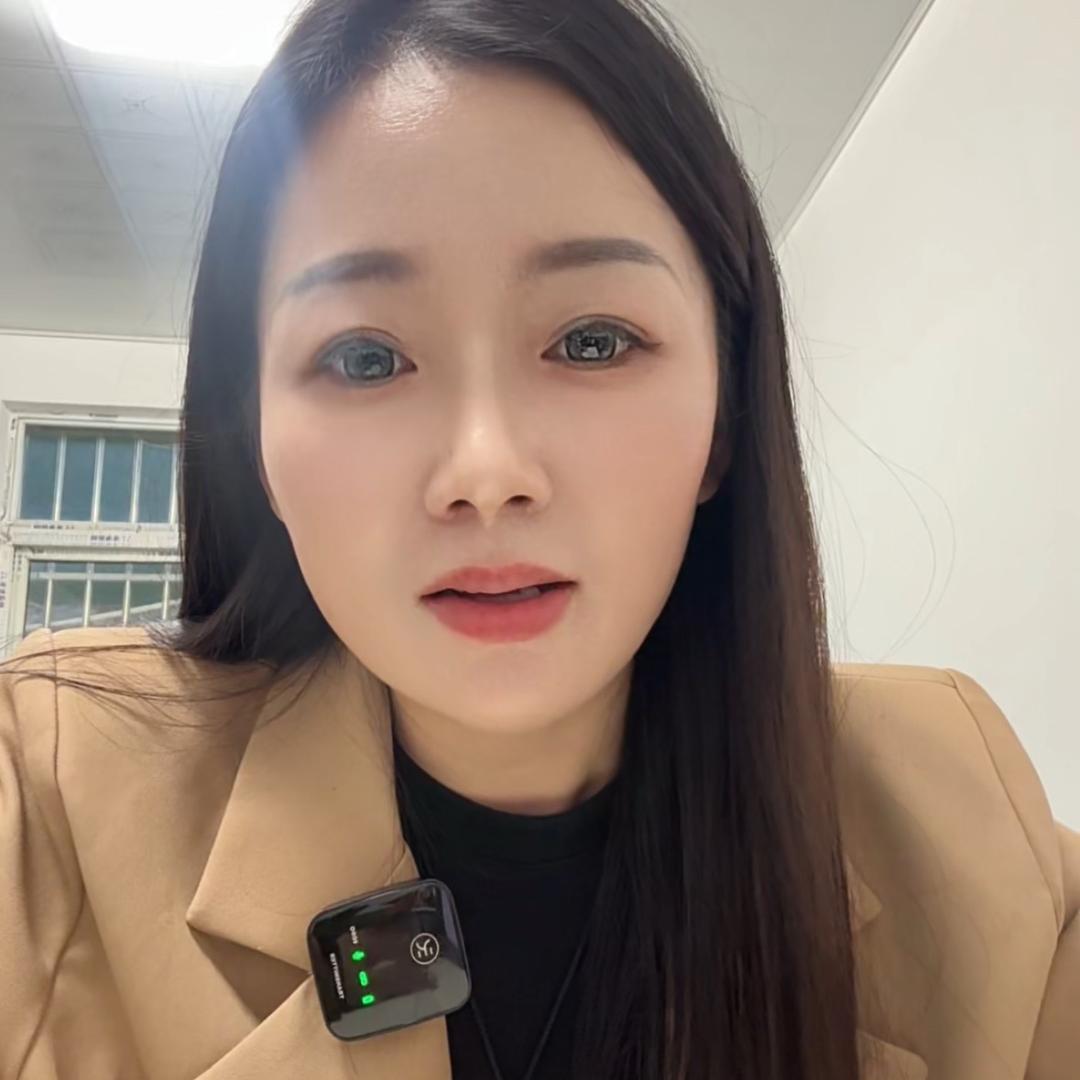 左银霞