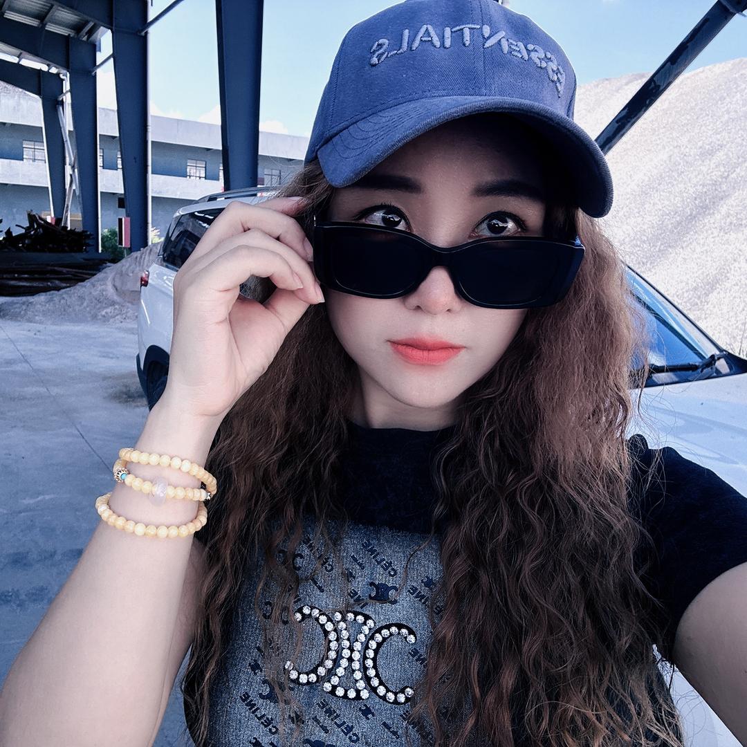 苗大大🐳