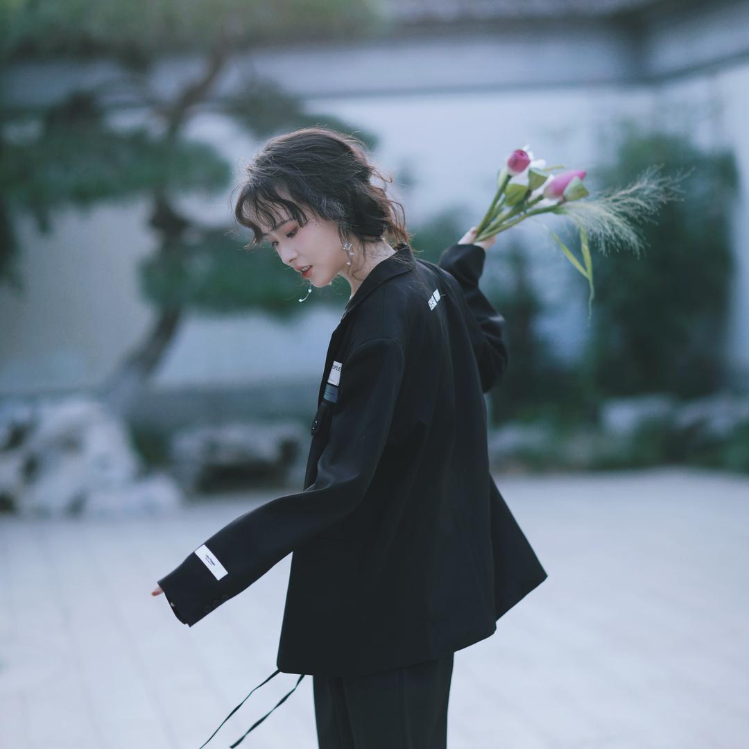 -岑今山-