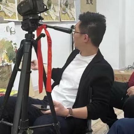 美术教育张老湿