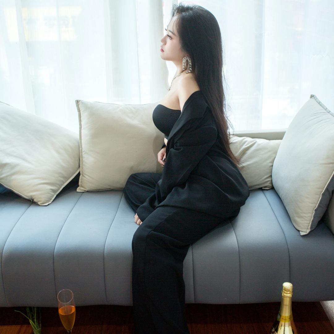 美纶汇店长盼盼（小窗美甲）