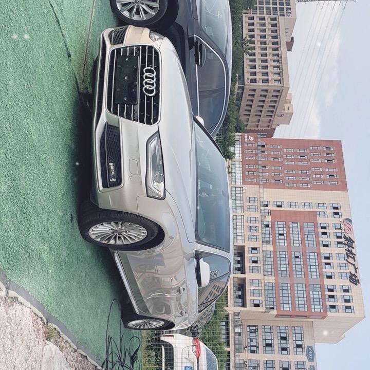 驰冠二手车～張小寶