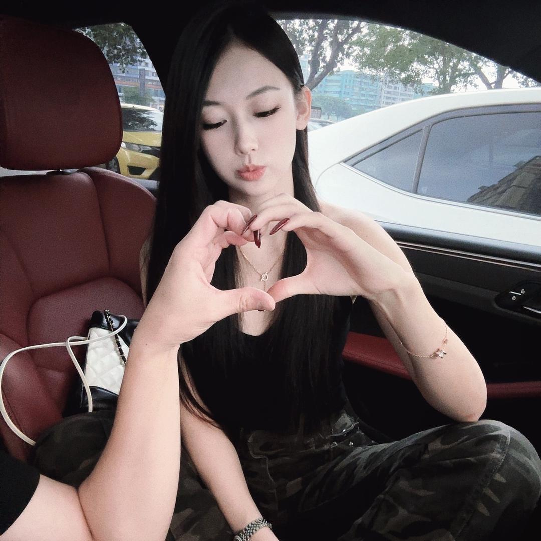 小黄不色