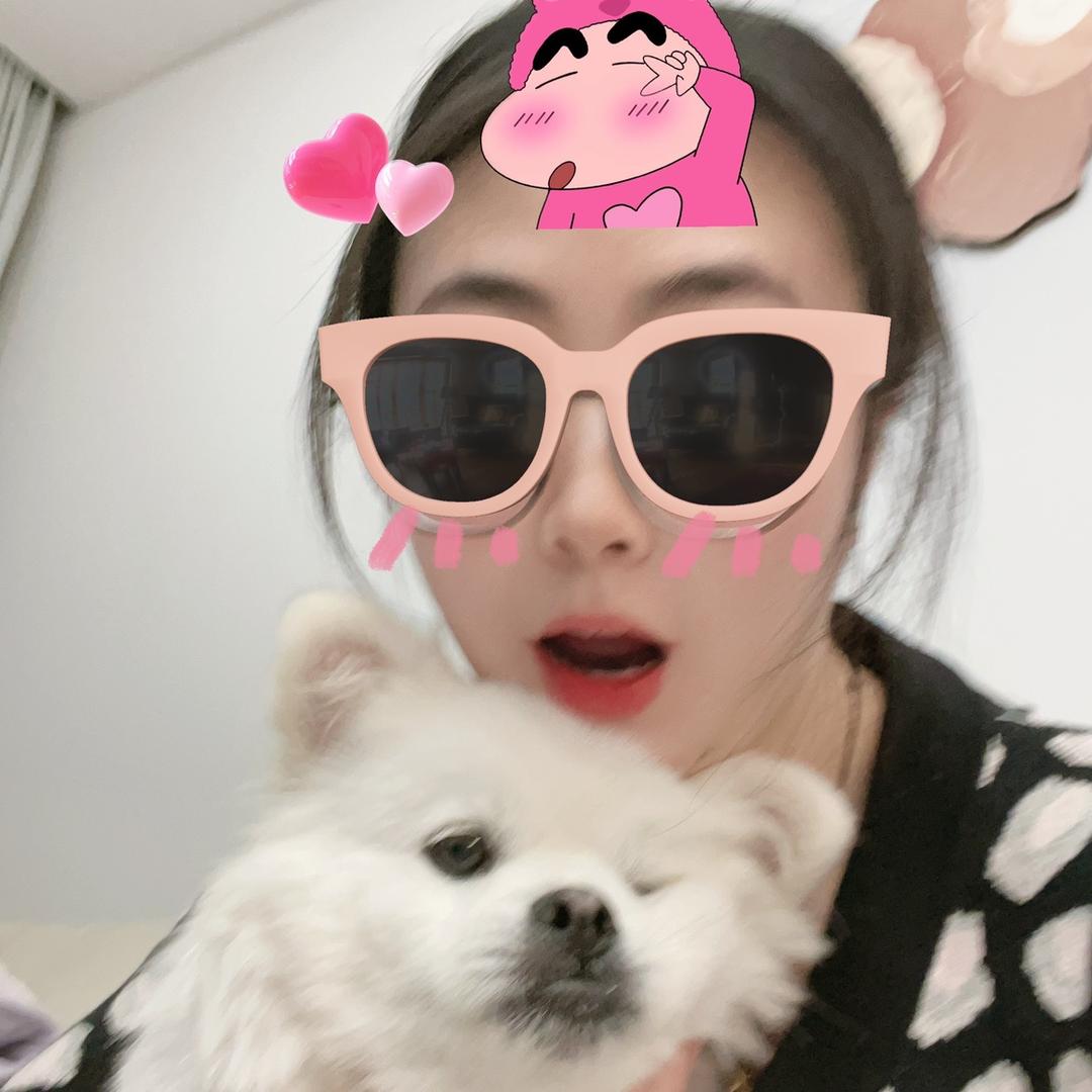 -小香猪੯‧̀͡⬮\