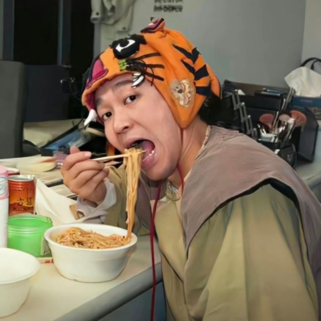 ㅤ ㅤ ㅤ ㅤ ㅤ ㅤ ㅤ ㅤ