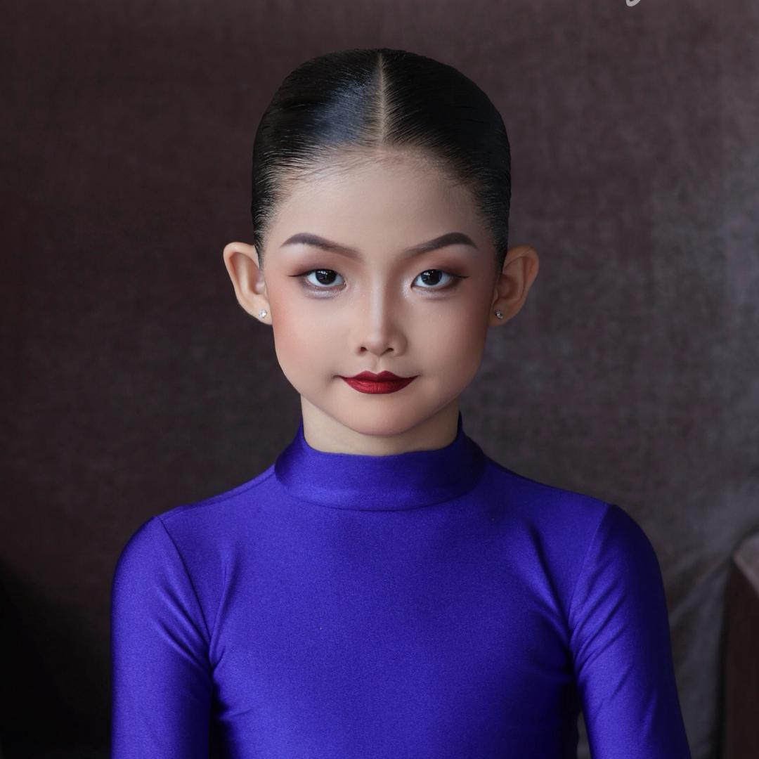 陈茗李贤-小贤姐Freya🧚🏻‍♀️