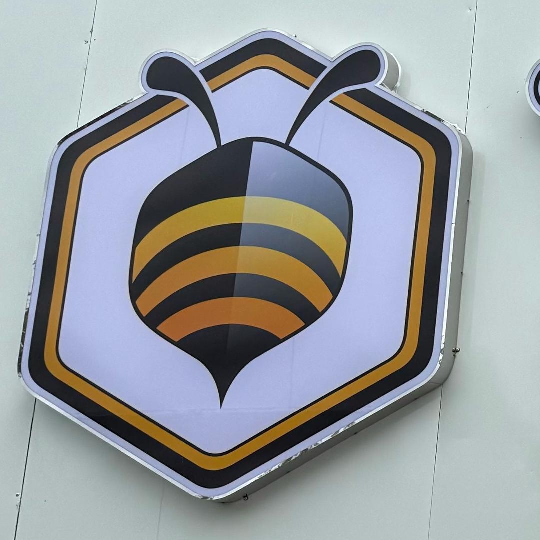 平昌爱蜂巢瓷砖