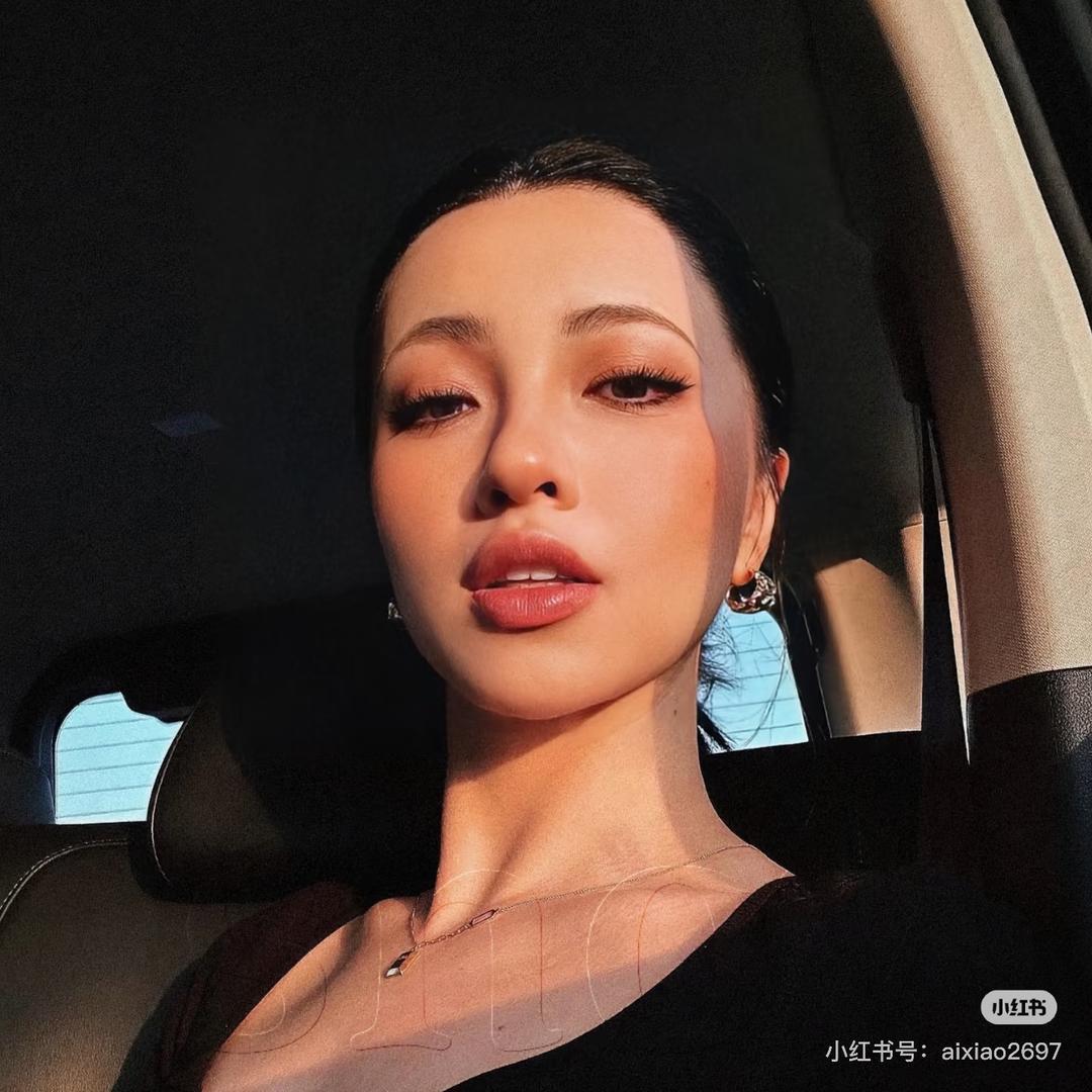 万老师 .