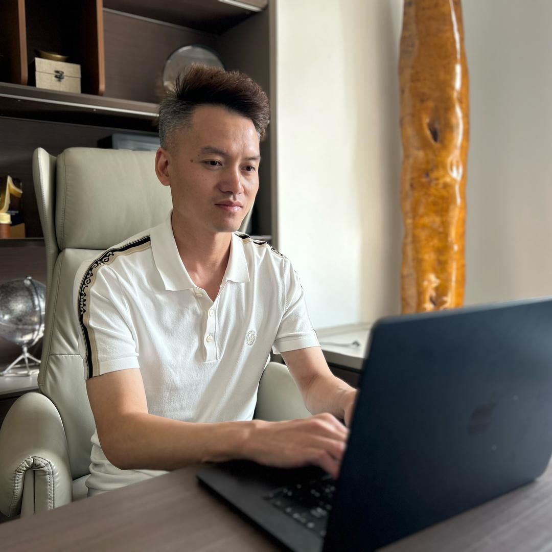 黄小明（逆袭中）