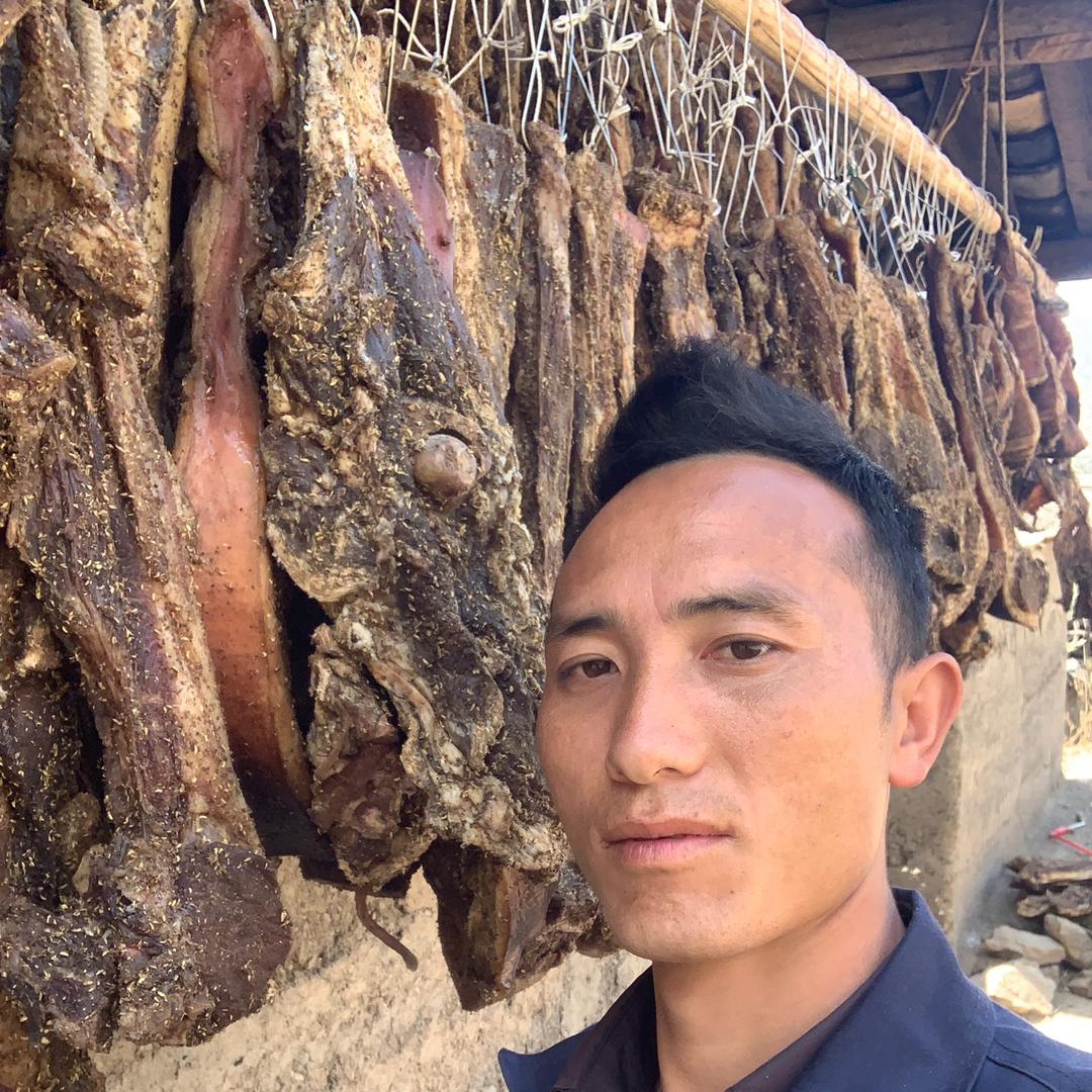 阿芝莫哥哥（呷呷）记录生活