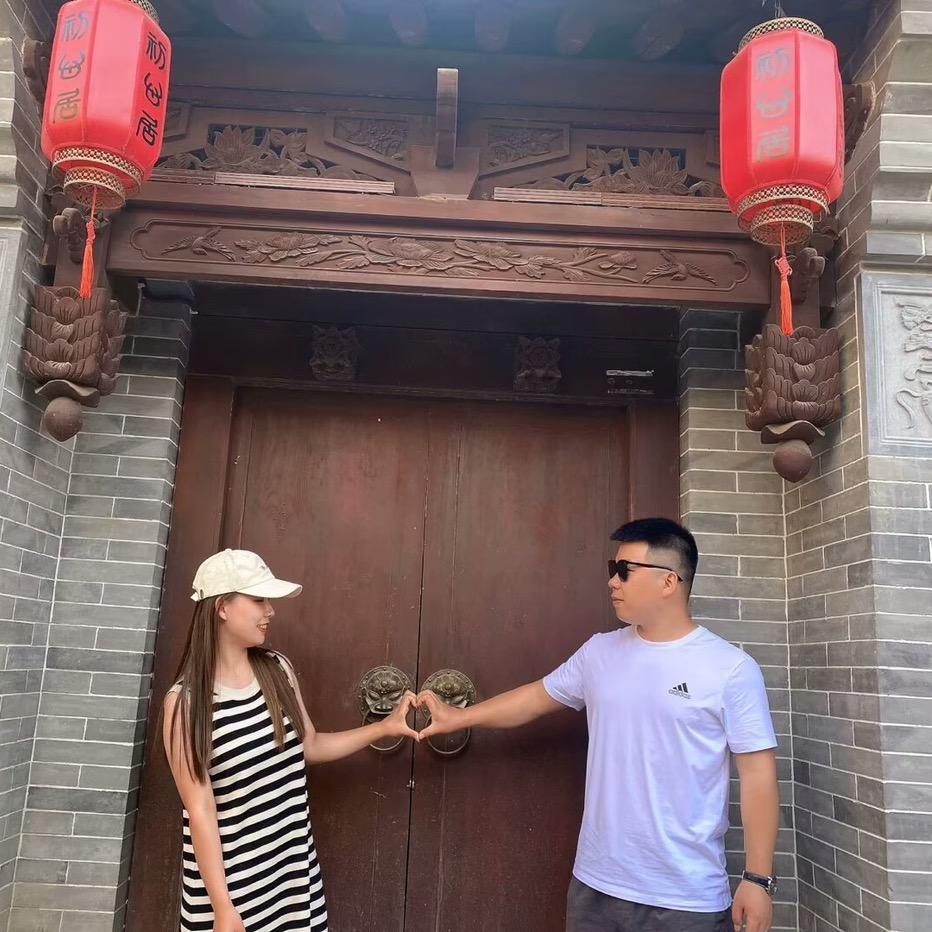 丫妹儿和费费👩🏻‍❤️‍👨🏻