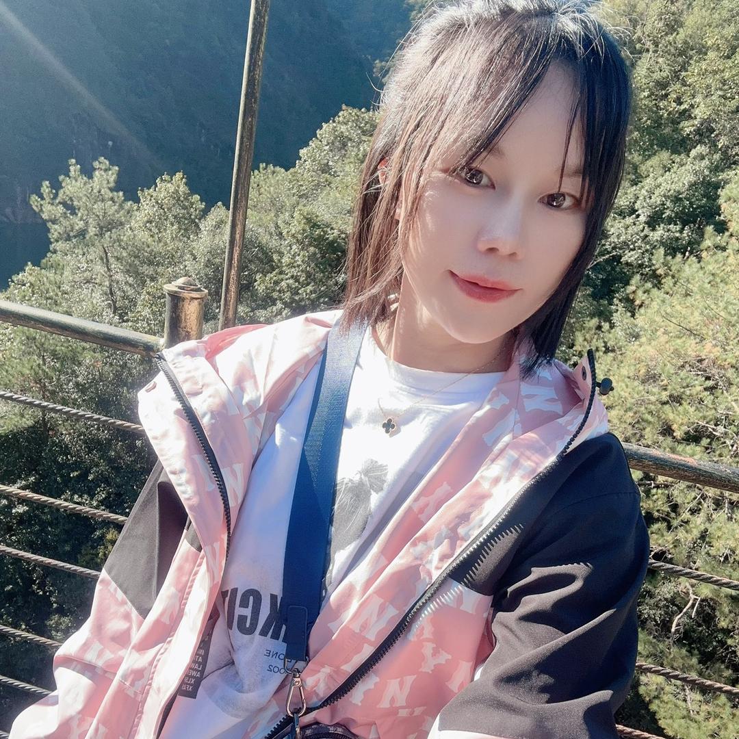 蓝莓暴富吖⁵¹¹